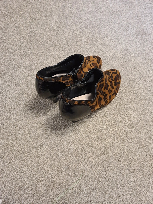 Marks and spencer on sale leopard print loafers