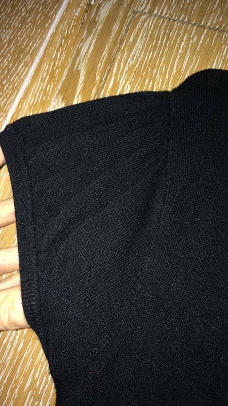 Robe noire resserrée sous poitrine excellent état 👌🏻 2
