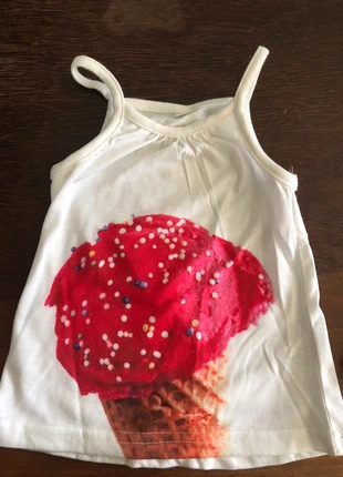 top à fines bretelles Nouveau, brand: Zeeman, condition: New without tags, size: 6-9 months / 68 cm, €2.00, €2.80 includes Buyer Protection