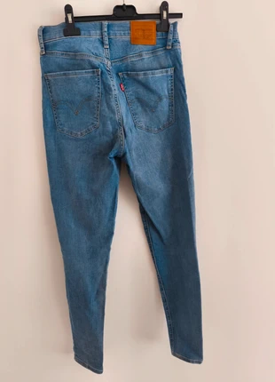 Levi’s Blue Denim Jeans – W27 L30, merk: Levi's, staat: Goed, maat: S / 36 / 8, € 15,00, € 16,45 inclusief Kopersbescherming