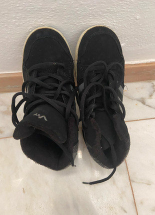 Ténis Bota VTY – Estilo Streetwear Confortável e Versátil!, marque: VTY, état: Très bon état, taille: 32, 10,00 €, 11,20 € Protection acheteurs incluse