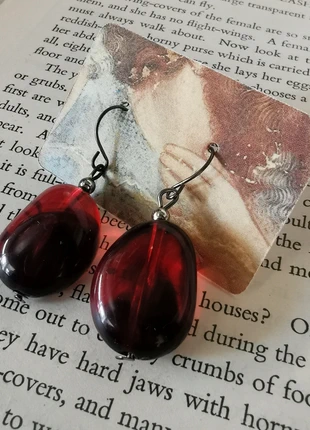 Vintage 80s dangle earrings with red plastic stones and dark metal findings, very good condition, brand: NO LABEL, condition: Very good, £1.50, £2.28 includes Buyer Protection