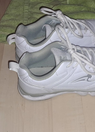 Chaussures Airness, marke: Airness, zustand: Sehr gut, größe: Sonstige, 27,50 €, 29,58 € inklusive Vinted-Käuferschutz
