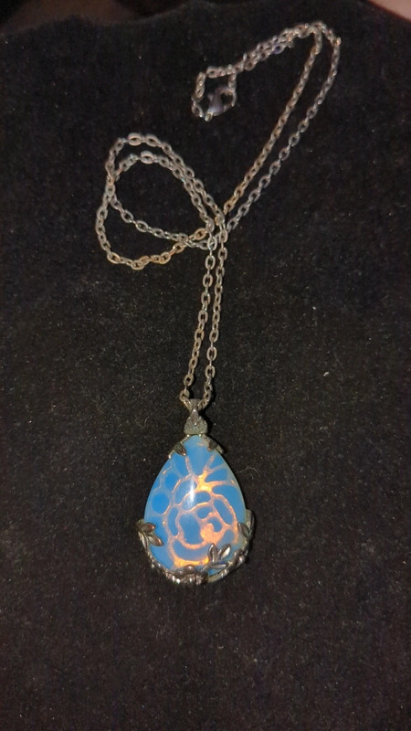 Opal necklace 1