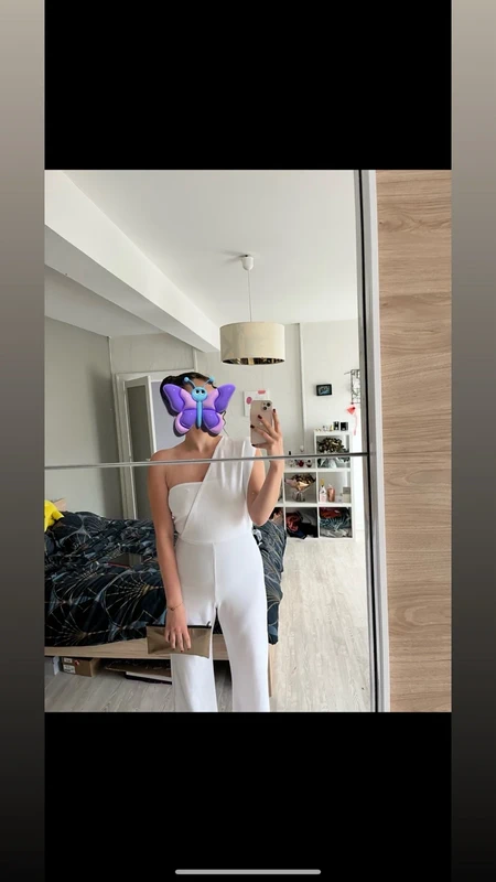 Combi blanche, pantalon asymétrique