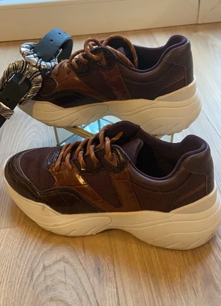 Sneakers , marque: Mango, état: Très bon état, taille: 36, 7,00 €, 8,05 € Protection acheteurs incluse