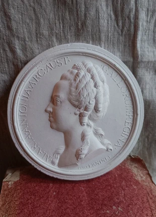 Marie Antoinette plâtre, brand: NO LABEL, condition: Good, €10.00, €11.20 includes Buyer Protection