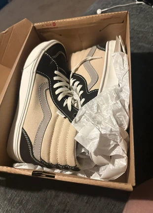 High top vans size 6.5, brand: Vans, condition: New with tags, size: 6.5, £25.00, £26.95 includes Buyer Protection
