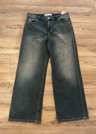 Jean baggy Berskha femme, brand: Bershka, condizioni: Ottime, taglia: XL / IT 46 / EU 42, €12.00, €13.30 include la Protezione acquisti