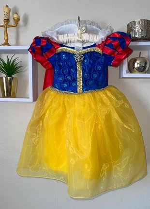 Blanche Neige, brand: Disney, condition: Very good, size: 3 years / 98 cm, €35.00, €37.45 includes Buyer Protection