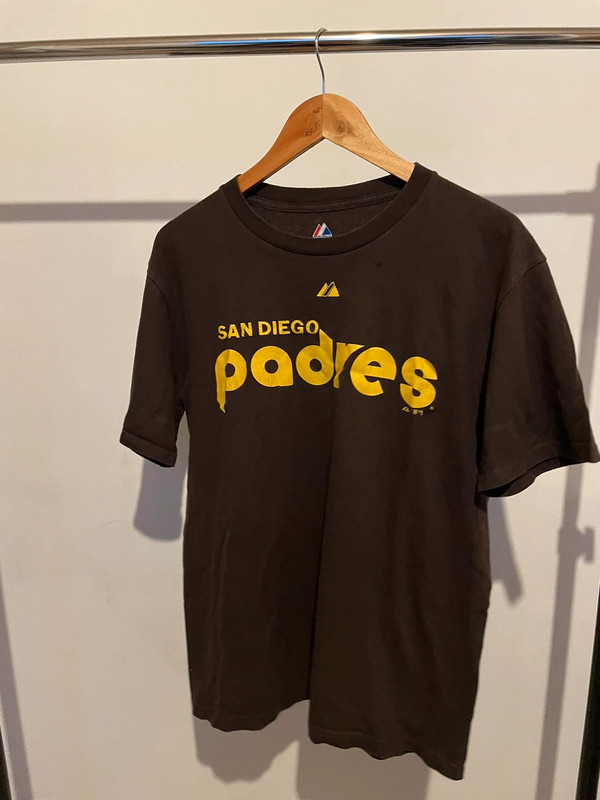 Vintage Majestic San Diego Padres T shirt Vinted