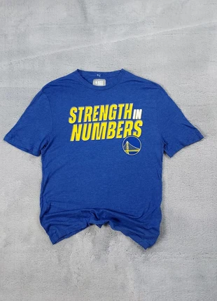 T-shirt NBA "Strength In Numbers" des Golden State Warriors - Taille M, brand: NBA, condizioni: Ottime, taglia: M, €12.00, €13.30 include la Protezione acquisti