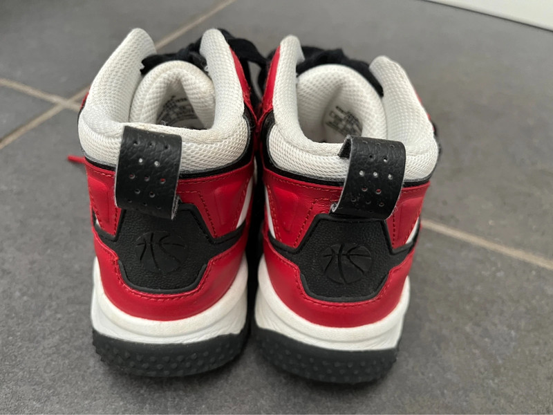 ZARA basketbal sneaker met veters 4