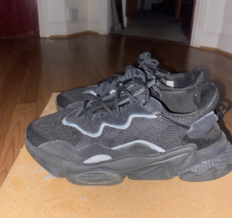 Black adidas size 4 hotsell