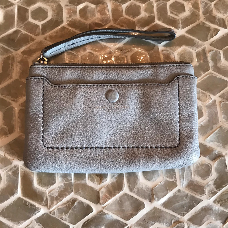 Marc by Marc Jacobs Empire City wristlet in light grey