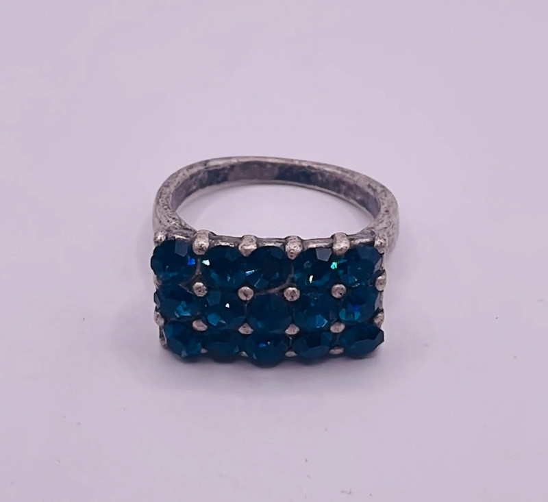 Vintage Silver Tone Blue Rhinestone Crystal Large Cocktail Statement Ring Size 8 2