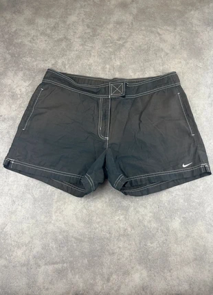 Short Sport Nike Vintage Taille 32 US 42 FR, marque: Nike, état: Très bon état, taille: XL / 42 / 14, 8,00 €, 9,10 € Protection acheteurs (Pro) incluse