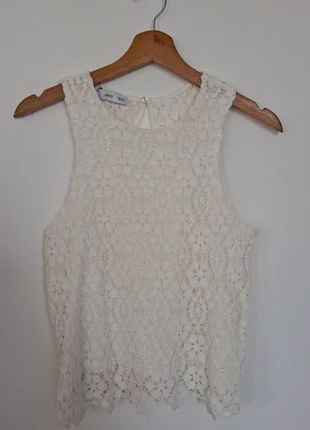 Blouse sans manches en dentelle – Mango (XS, neuve) - Ultra tendance et intemporelle à la fois, marca: Mango, estado: Novo sem etiquetas, tamanho: XS / 34 / 6, €25.00, €26.95 inclui Proteção do Comprador