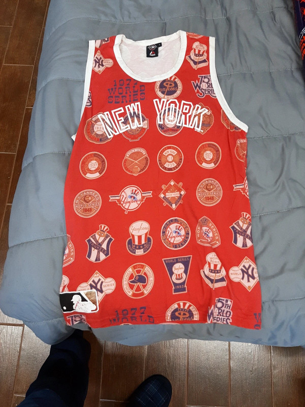 Camiseta de asas roja New York Yankees