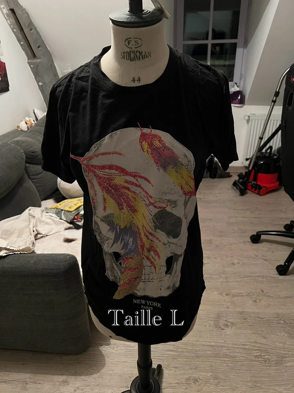 T-shirt tête de mort pailletée