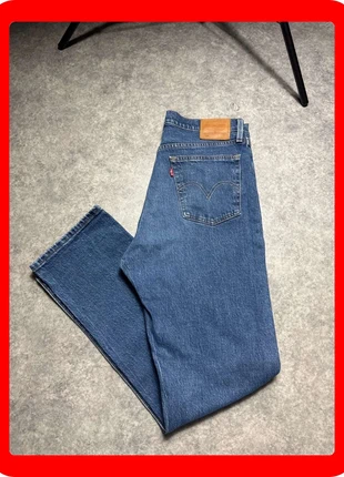 Jeans coupe droite levi’s bleu homme taille M, marque: Levi's, état: Très bon état, taille: S, 30,00 €, 32,20 € Protection acheteurs incluse