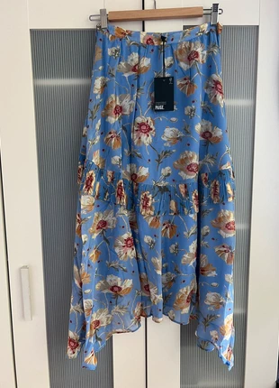 Paige Floral Silk Skirt – Size S, merk: Paige, staat: Nieuw met prijskaartje, maat: S / 36 / 8, € 85,00, € 89,95 inclusief Kopersbescherming