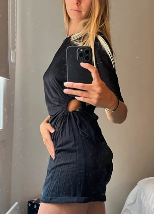 Robe coton t shirt noeud découpé, marca: Bershka, estado: Muito bom, tamanho: M / 38 / 10, €4.00, €4.90 inclui Proteção do Comprador