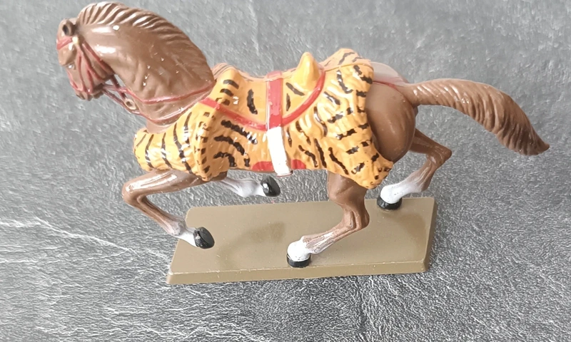 Figurine de cheval en plomb du Maréchal Murat - Starlux (Vintage) - photo numéro 2
