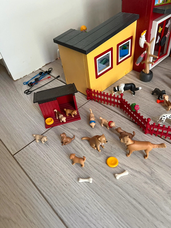 PLAYMOBIL présente la pension des animaux ! (Belgique) 