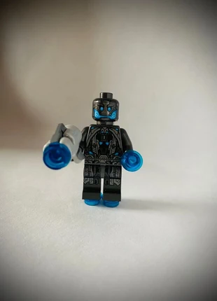 Minifigurine LEGO Marvel Super Heroes SH166 - Ultron Sentry 2015 - Très bon état, marke: LEGO, zustand: Sehr gut, größe: Frühchen, bis 44, 5,90 €, 6,90 € beinhaltet Vinted-Käuferschutz Pro