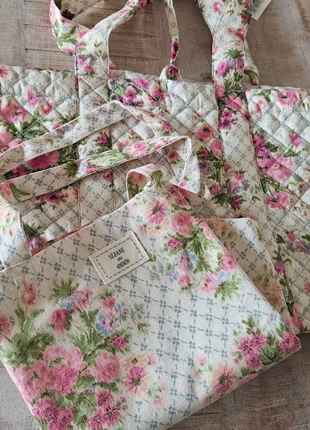 Maxi cabas et totebag sezane x andion neufs, marque: Sézane, état: Neuf avec étiquette, 100,00 €, 105,70 € Protection acheteurs incluse