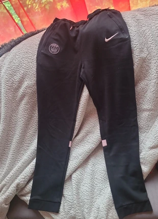 Survêtement PSG, brand: Paris Saint-Germain, condition: Good, size: XL, €12.00, €13.30 includes Buyer Protection