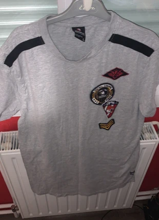 Tee shirt avec motif, marque: Southpole, état: Très bon état, taille: L, 4,00 €, 4,90 € Protection acheteurs incluse