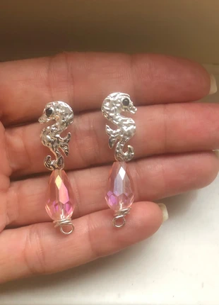 Orecchini cavalluccio marino con cristallo di vetro., marca: Mano, estado: Nuevo sin etiquetas, 6,50 €, 7,53 € Protección al comprador incluida