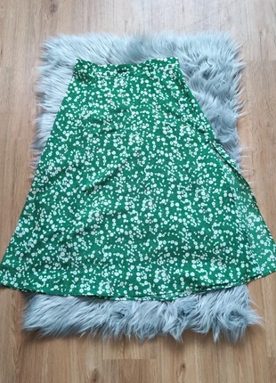 Jupe verte à fleurs - Taille S, brand: Shein, condition: Very good, size: S / 36 / 8, €3.00, €3.85 includes Buyer Protection