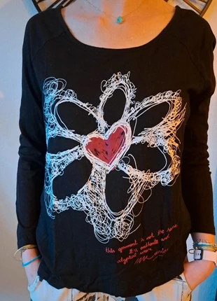 T-shirt noir à manches longues Desigual, brand: Desigual, condition: Very good, size: S / 36 / 8, €12.00, €13.30 includes Buyer Protection