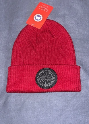 Bonnet Canada Goose, marque: Canada Goose, état: Neuf avec étiquette, taille: Taille unique, 30,00 €, 32,20 € Protection acheteurs incluse