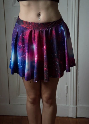 Jupe patineuse galaxy, zustand: Sehr gut, größe: Einheitsgröße, 4,00 €, 4,90 € inklusive Vinted-Käuferschutz