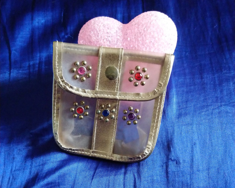 Pochette rose et strass - Vinted