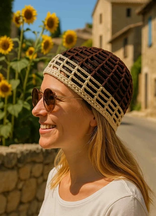 Bonnet mesh marron, merk: Fait Main, staat: Heel goed, maat: Universele maat, € 6,00, € 7,00 inclusief Kopersbescherming