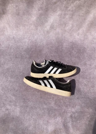 Adidas Black Shoes Femme, merk: adidas, staat: Heel goed, maat: 39.5, € 10,00, € 11,20 inclusief Kopersbescherming