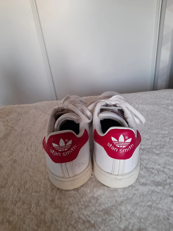 Baskets femme deals adidas stan smith