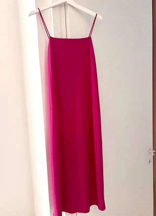 Robe Zara framboise, marque: Zara, état: Très bon état, taille: S / 36 / 8, 8,00 €, 9,10 € Protection acheteurs incluse