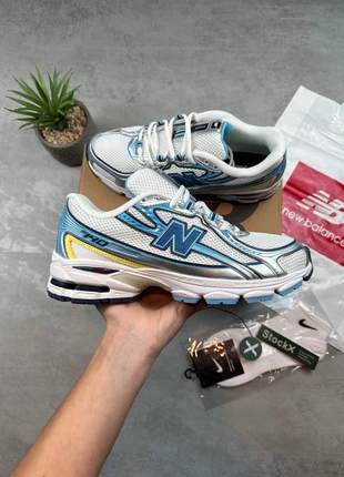 New Balance 740 Blanche Bleu / Taille 42, marque: New Balance, état: Neuf avec étiquette, taille: 42, 70,00 €, 74,20 € Protection acheteurs incluse