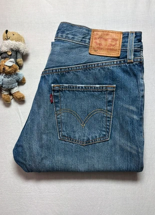Jean Levis 501 - Coupe droite - 100% coton 🇺🇸, marque: Levi's, état: Très bon état, taille: M / 38 / 10, 30,00 €, 32,20 € Protection acheteurs (Pro) incluse