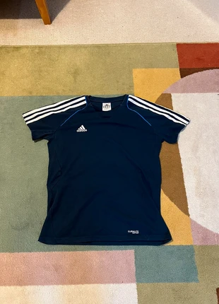 Retro Adidas T shirt, brand: adidas, condition: Very good, size: XS, £10.00, £11.20 includes Buyer Protection