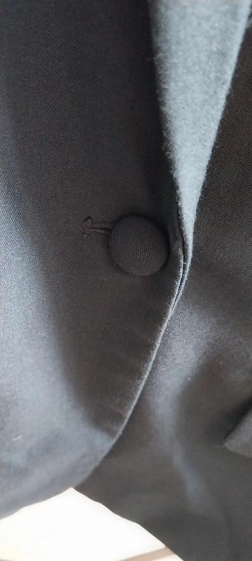 Blazer Kiabi taille 46 porté 1 fois ou 2. État neuf. Bleu marine - photo numéro 3