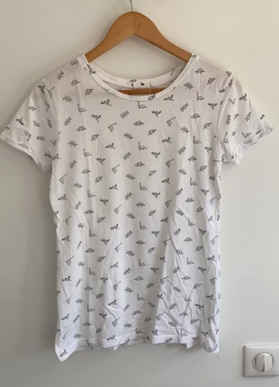 T-shirt dinosaures , brand: Jennyfer, condition: Good, size: XS / 34 / 6, €3.00, €3.85 includes Buyer Protection