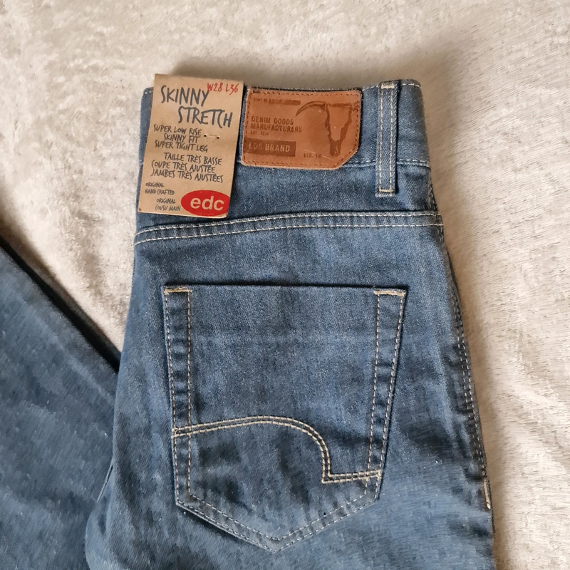 Jeans nuovo di Edc Brand nuovo vita bassa scuro 2