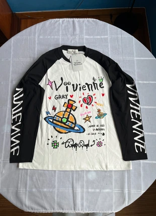 Vivienne Westwood Long Sleeve Graphic Shirt, marca: Vivienne Westwood, estado: Nuevo con etiquetas, tamaño: L, 125,00 €, 131,95 € Protección al comprador incluida